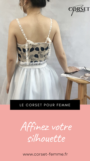 CORSET ANCIEN DE STYLE RENAISSANCE À LACETS